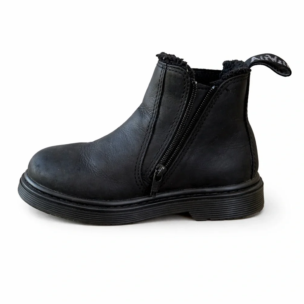 Dr. Martens Leonore Toddler Chelsea Boots Black Fur Lined Leather Kids Size 10